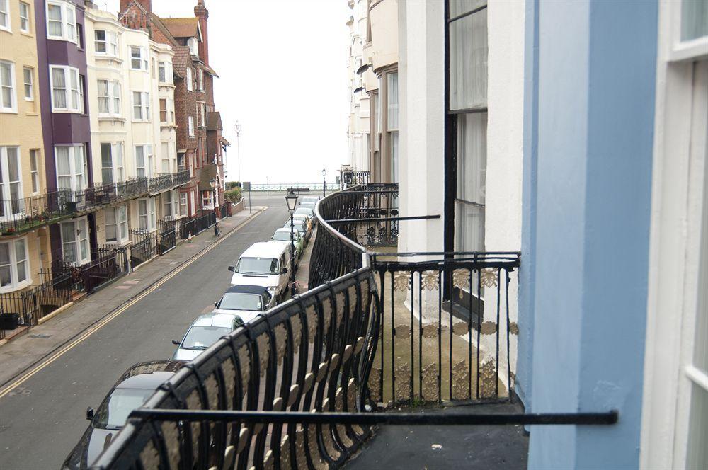 Surf Brighton